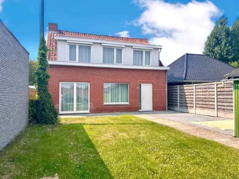 Huis te koop: Gerenoveerde woning 4 slpks 2 badkamers tuin