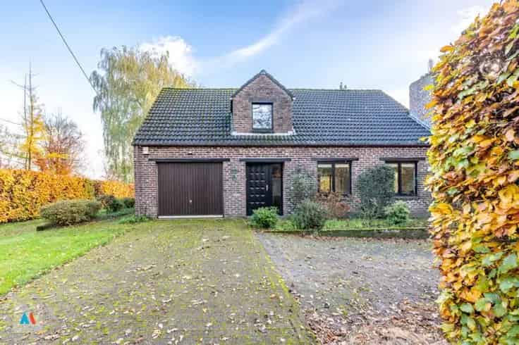 Huis Te Koop 4 Slaapkamers Grote Tuin Garage 1177m2