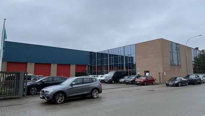 Kantoor te huur Roeselare 1422m² Grote Parking