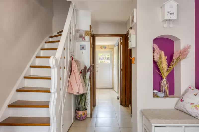 Bel-"Etage te Neder-Over-Heembeek: 2 slaapkamers, tuin en garage