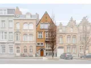Herenhuis te koop Ieper gerenoveerd 5 slaapkamers