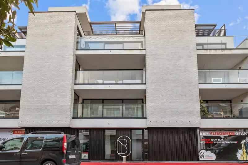 Appartement te huur 2 slaapkamers tuin zwembad