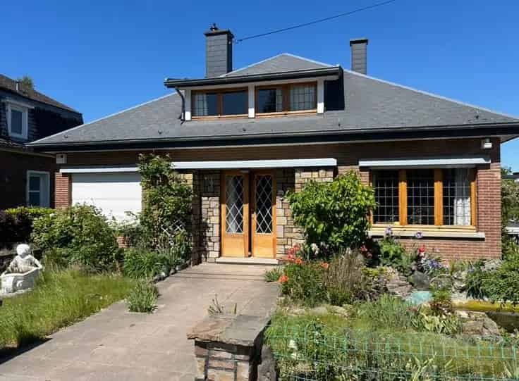 Huis te koop Bouge 4 gevels residentieel