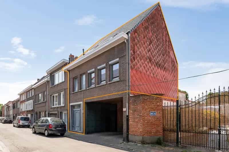 Huis te koop: Ruime gezinswoning met 3 slaapkamers en garage