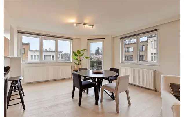 Huur 2 slaapkamer appartement van 110 m² in Antwerp