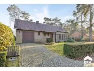 Instapklare woning Lommel 3 slaapkamers tuin garage