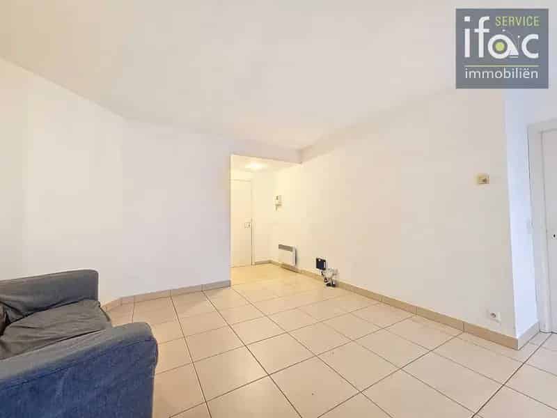 Appartement te koop Wezembeek-Oppem: Gelijkvloers met Tuin