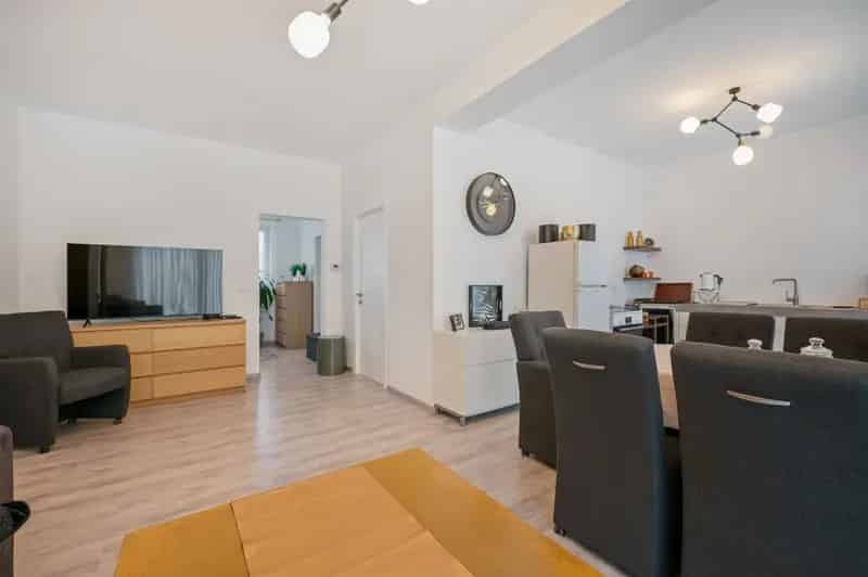 Gerenoveerd gelijkvloers appartement 1 slaapkamer Nijlen