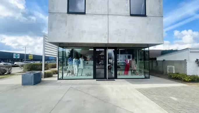 Handelspand te huur Zelebaan Lokeren