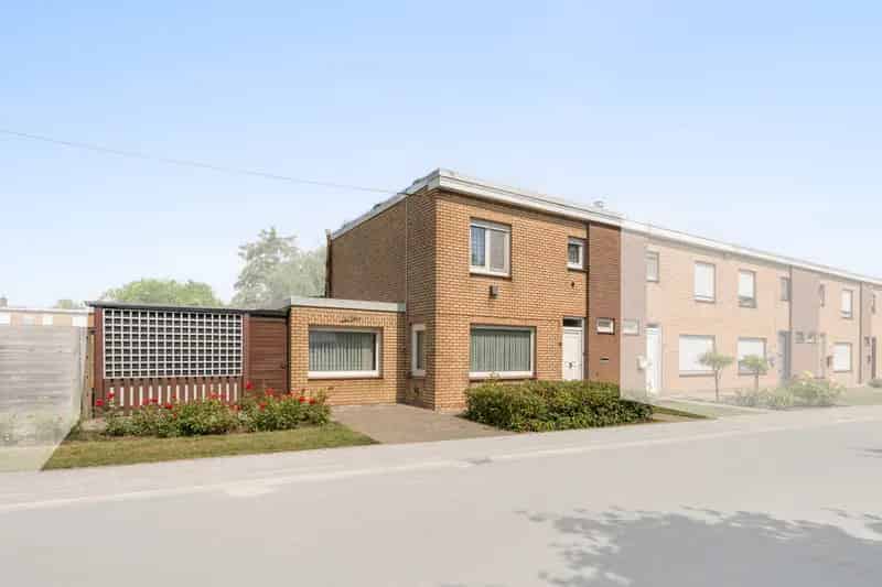 Huis te koop Roeselare: 3 slaapkamers, rustige ligging