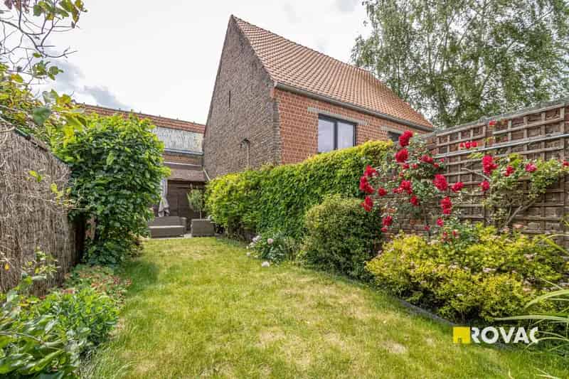 Rijwoning te huur Izegem: gerenoveerd met stadstuin