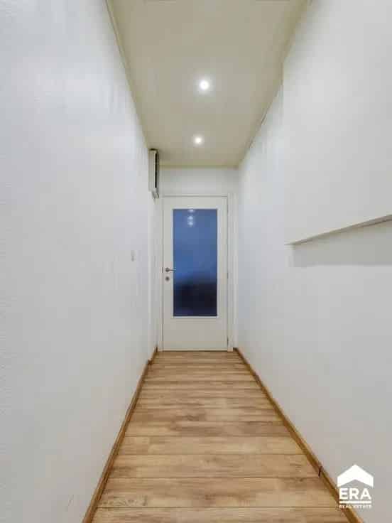 Gerenoveerd appartement Genk 3 slaapkamers te koop