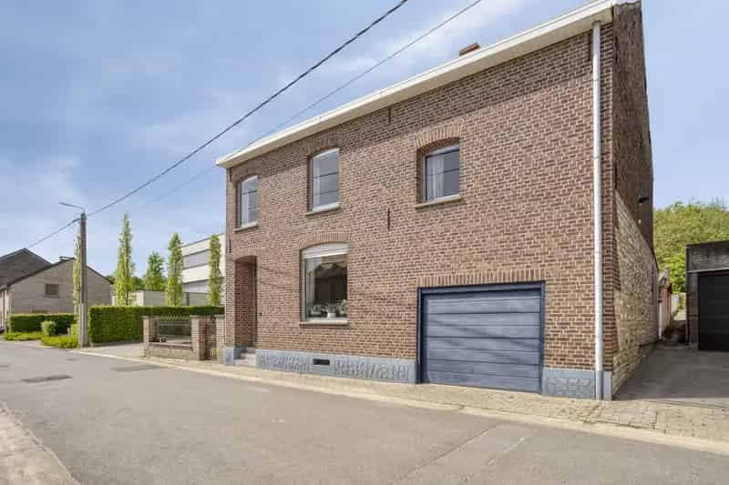 Huis te huur: Ruime woning te renoveren 180m² 4 slaapkamers