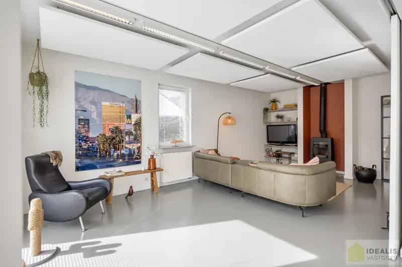 Strakke Ruime Woning Kantoor te Koop Genk 400m²