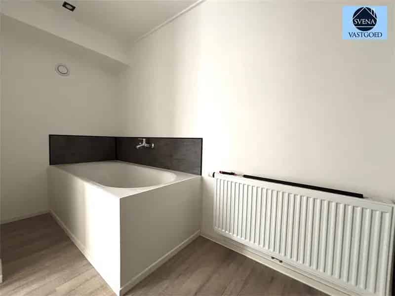 Gerenoveerde woning 3 slaapkamers tuin te huur