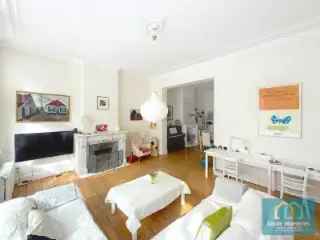 Triplex Etterbeek 300m2 Nabij Europese Instellingen