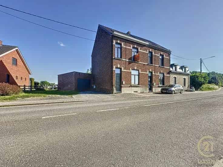 Huis te Koop 4 Slaapkamers Kelder Zolder Veranda