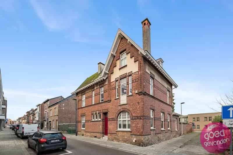 Prachtig Herenhuis 7 Slaapkamers Stadstuin Terras Parking