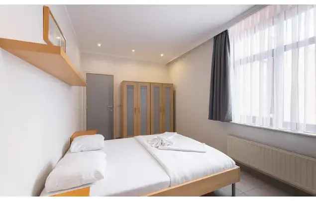 Huur 1 slaapkamer appartement van 753 m² in Brussels