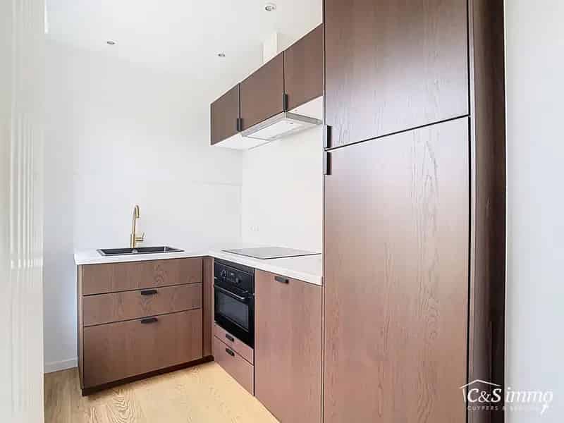 Gerenoveerd 2 Slaapkamer Appartement Nabij Middelheim