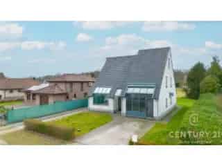 Huis te koop Turnhout 4 slaapkamers polyvalente ruimte