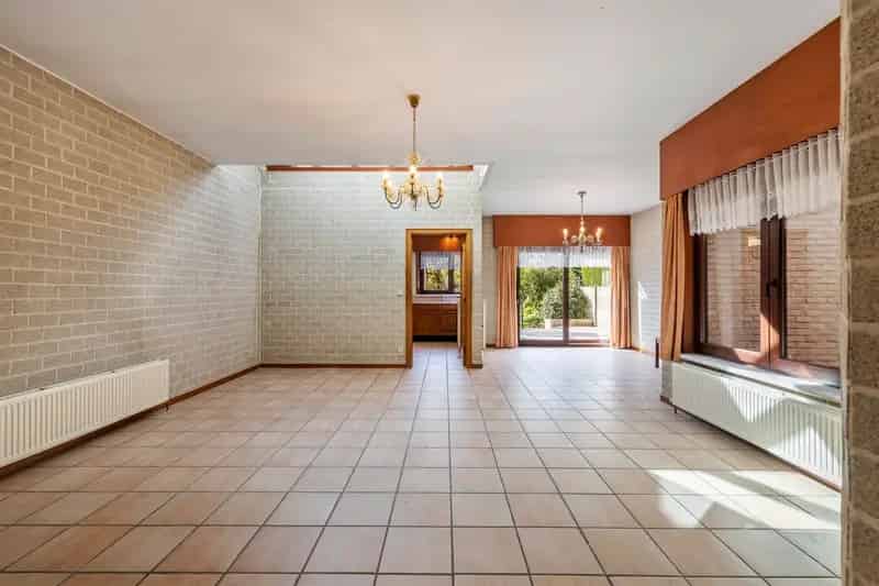 Instapklare gezinswoning 3 slaapkamers zonnige tuin