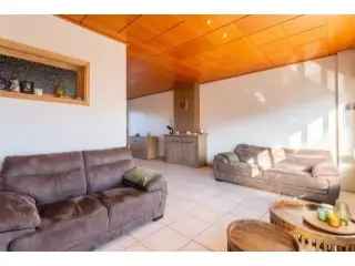 Huis te Koop Mortsel - Ruime Familiewoning met Tuin en Garage