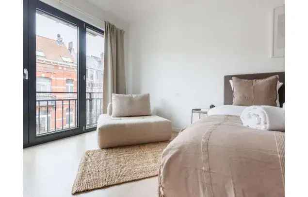 Huur 2 slaapkamer appartement van 133 m² in Brussels