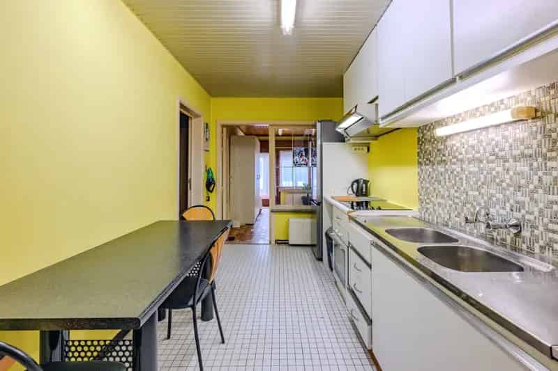 Gelijkvloerse Woning Emblem: Tuin Veranda Garage