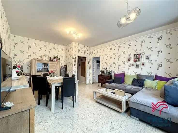 Appartement Te Koop 70m² -  Nabij winkels en scholen