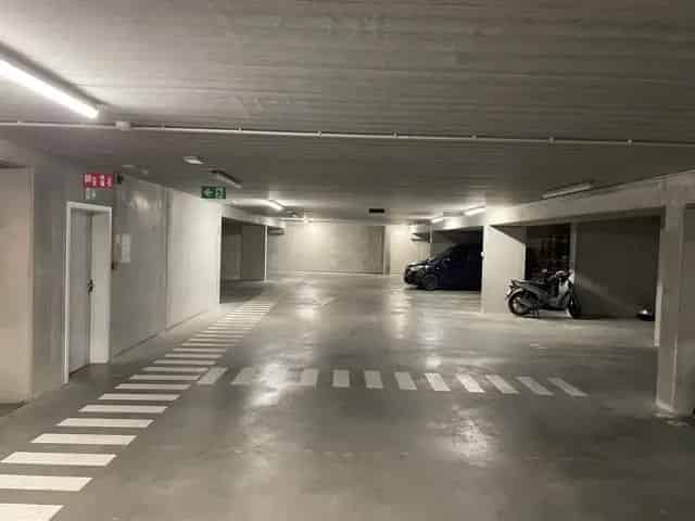 5 Parkkeerplaatsen te Koop Laken Steyls Bloc A