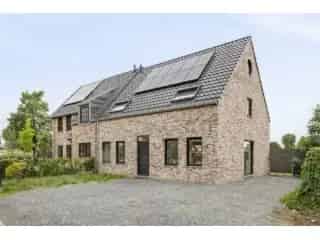 Huis te koop Deerlijk 4 slaapkamers grote tuin zonnepanelen