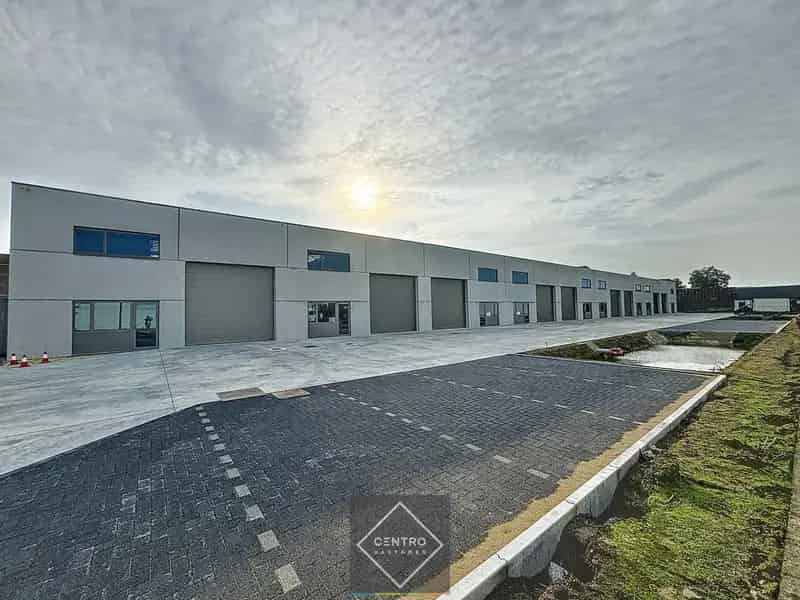 Magazijn te huur BeernemWingene 264m²