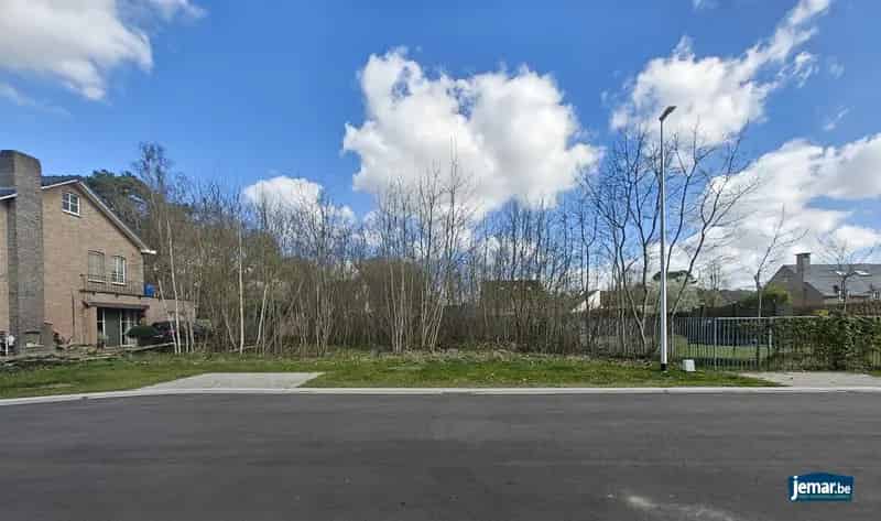 Bouwgrond te koop in rustige residentiële wijk