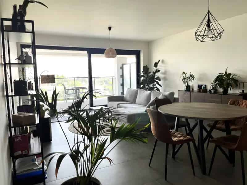 Appartement te huur aan het water met garage en berging