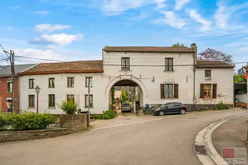Karaktervolle woning uit 1668, met een bewoonbare oppervlakte van ca. 233 m² op een royaal perceel van 1.837 m²