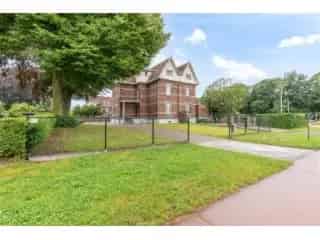 Huis te koop Genk 5 slaapkamers 8are 15ca gerenoveerd