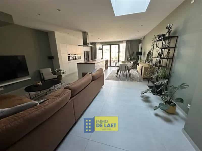 Huis te koop: Ruime 3 slaapkamers, zolder, garage en tuin