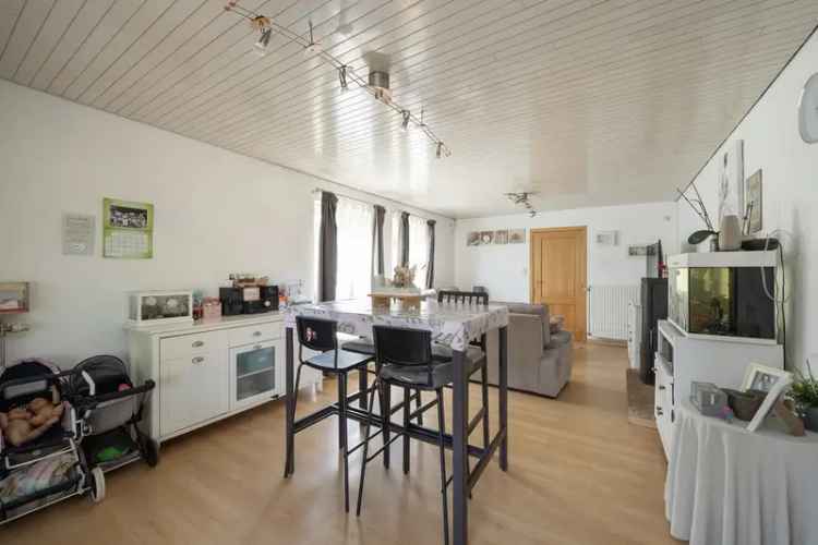 Huis te koop Morkhoven: 3 slaapkamers, landelijke omgeving
