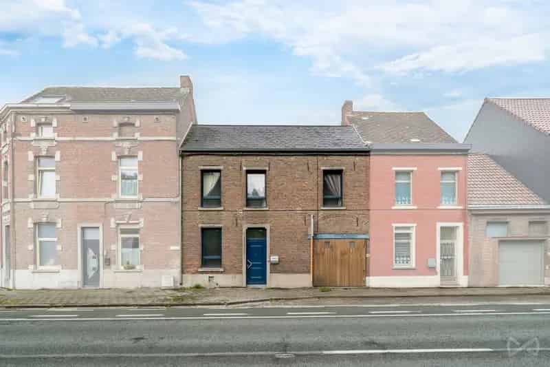 Huis te koop Soignies: 2 slaapkamers, garage, zolder