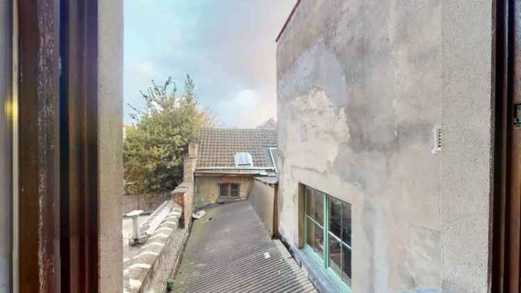 Appartementsblok Schaerbeek te renoveren