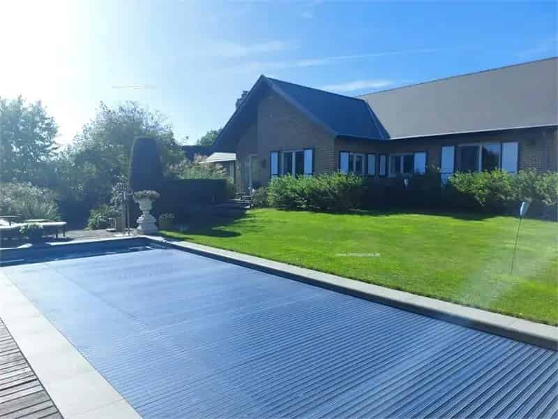 Villa te koop Eksaarde 5 slaapkamers zwembad garage