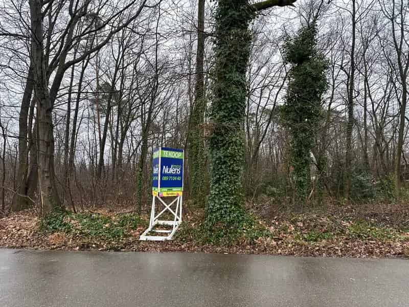 Bouwgrond Lanaken: 5 Percelen in Bosrijke Villabuurt
