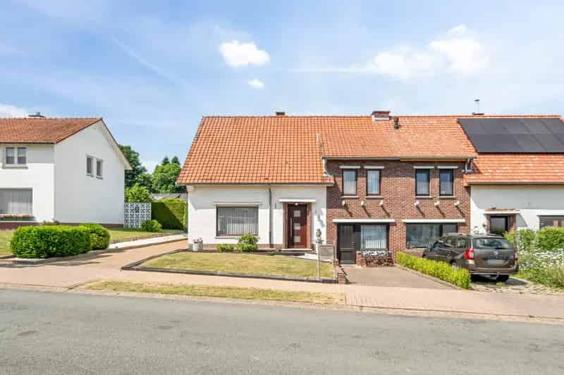 Huis te koop Hoeselt: Gezellige gezinswoning met 3-4 slaapkamers