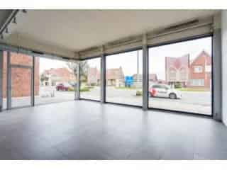 Handelspand met Woonst Te Koop Ingelmunster