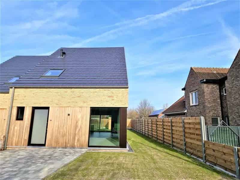 Huis te huur Evergem: 3 slaapkamers, nieuwbouw