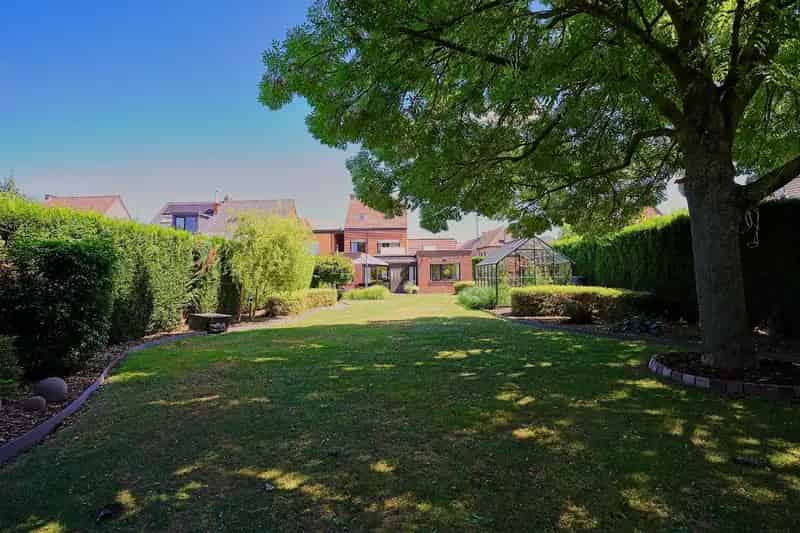 Gerenoveerde Huis met Tuin te Huur in Buggenhout