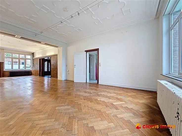 Herenhuis te koop Sint-Lambrechts-Woluwe 512m²
