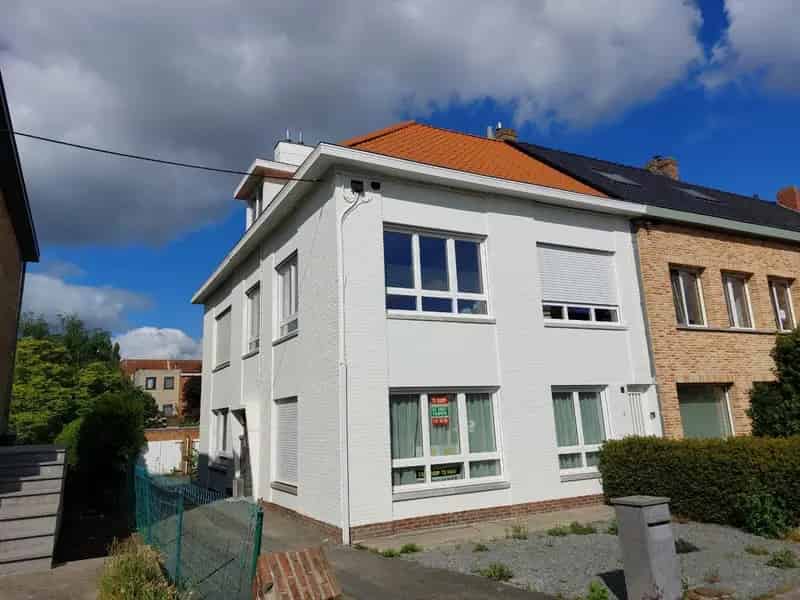 Huis te huur 5 slaapkamers 2 garages Brugge