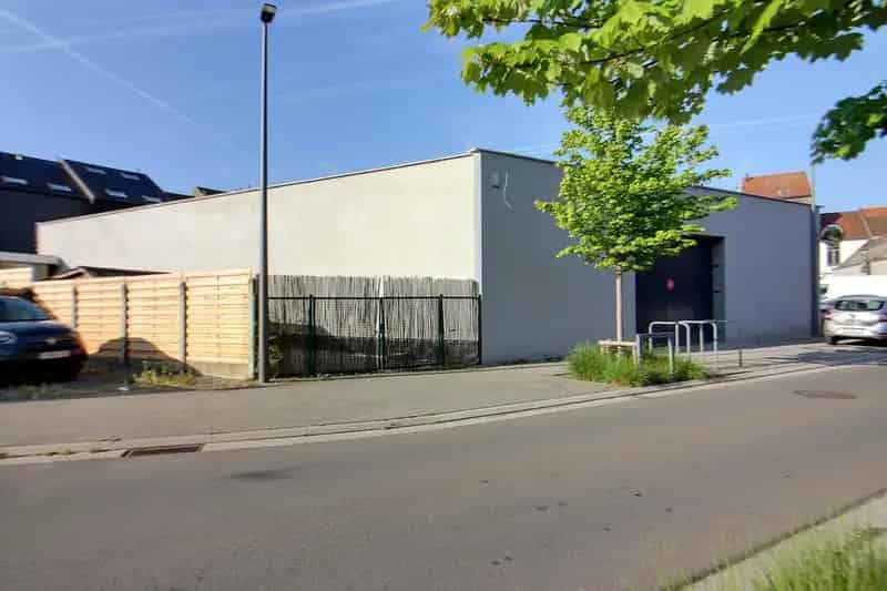 Opslagruimte Met Kantoor Te Huur